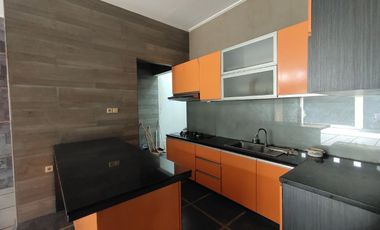 Rumah Mewah 2Lt Plus Furnish Tengah Kota Solo