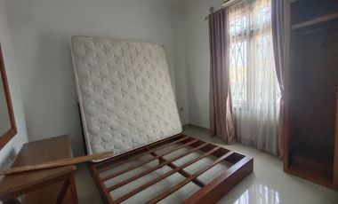 Rumah Mewah 2Lt Plus Furnish Tengah Kota Solo