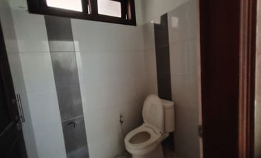 Rumah Mewah 2Lt Plus Furnish Tengah Kota Solo