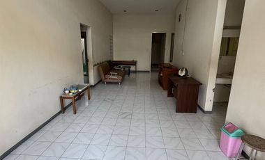 Disewakan Rumah Manyar Jaya, Surabaya Dekat Univ Untag.