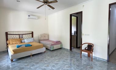 VILLA MEWAH SANGAY LUAS NYAMAN FURNISHED LOKASI STARTEGIS KE PANTAI