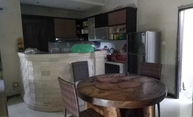 DIJUAL RUMAH STYLE VILLA LINGKUNGAN NYAMAN (NEGO)