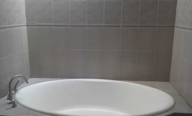 DIJUAL RUMAH STYLE VILLA LINGKUNGAN NYAMAN (NEGO)