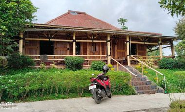 Dijual Villa bambu  bonus  kolam ikan di Sukabumi