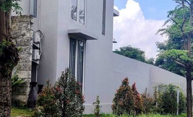 Rumah Citragrand Mutiara 2 lantai, hook, 4 KT, Furnish, Siap masuk