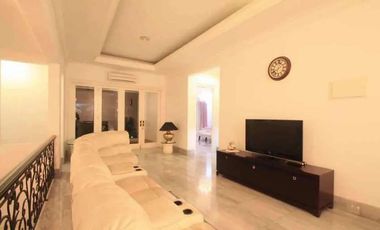 Rumah di jual siap huni.