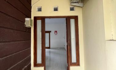 dijual rumah di sleman dekat UGM dan hotel hyatt jln damai jakal km 8