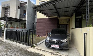 dijual rumah di sleman dekat UGM dan hotel hyatt jln damai jakal km 8