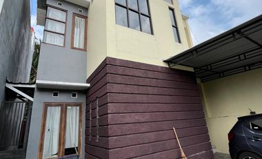 dijual rumah di sleman dekat UGM dan hotel hyatt jln damai jakal km 8