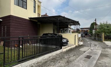 dijual rumah di sleman dekat UGM dan hotel hyatt jln damai jakal km 8
