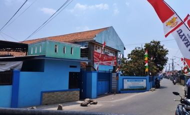 Rumah luas lokasi strategis cocok untuk usaha depan Smpn 1 Batujajar