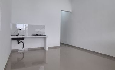 RUMAH DI RUNGKUT UNIT LANGKA