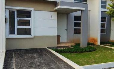 Rumah Elite di kawasan mewah dekat jalan tol strategis