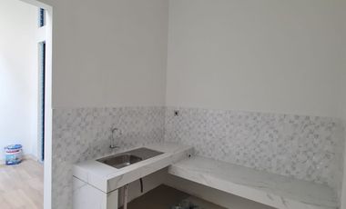 Dijual Rumah Baru Gress 2 Lantai Manyar Kertoadi