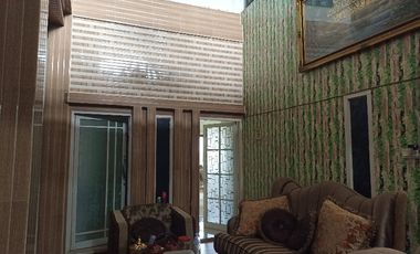 Dijual rumah cantik 3 lantai dlm komplek Citra Bukit Lestari