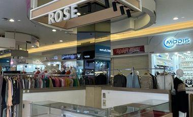 Sewa toko kios baju lantai UG eskalator tangcity mall kota tangerang