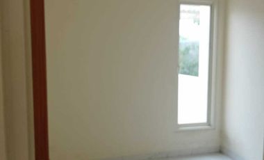 RUMAH MODERN MINIMALIS LOKASI STRATEGIS GRAHA CALATHEA SIDOARJO KOTA