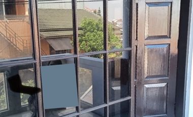 RUMAH CANTIK NYAMAN 2.5 LANTAI SARIJADI BANDUNG SHM