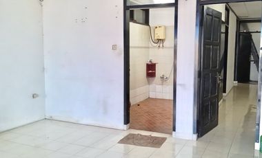 RUMAH CANTIK NYAMAN 2.5 LANTAI SARIJADI BANDUNG SHM
