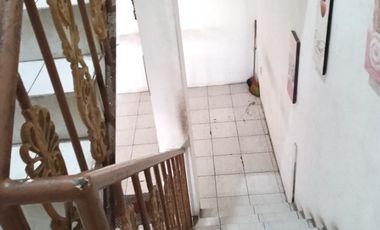 RUMAH CANTIK NYAMAN 2.5 LANTAI SARIJADI BANDUNG SHM