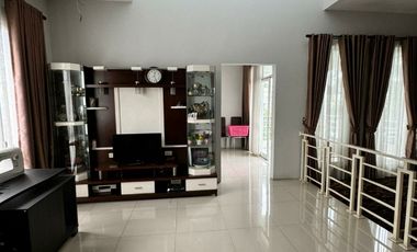 Dijual Rumah Mewah 360/475 + Kolam renang di Kenten Palembang