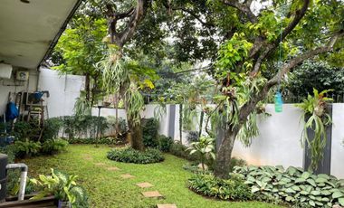 Disewakan Rumah Nyaman Asri di Jalan Bangka, Jakarta Selatan