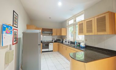 Disewakan Rumah Nyaman Asri di Jalan Bangka, Jakarta Selatan