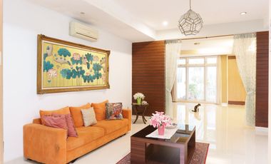 Disewakan Rumah Nyaman Asri di Jalan Bangka, Jakarta Selatan