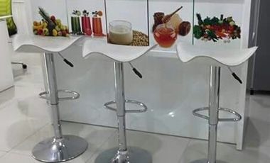 Dijual rumah usaha di Jl.Proklamasi gresik Luas 236m LB 350m (2lt)