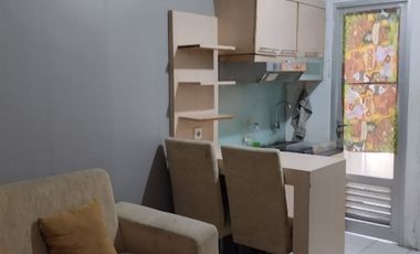 Dijual  Apartemen 2BR Semi Furnish di Kelapa Gading