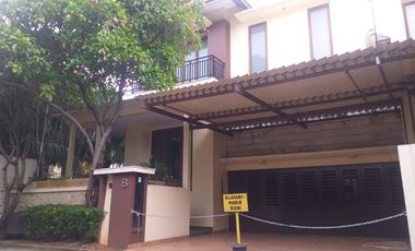 RUMAH MEWAH STRATEGIS - TOWN HOUSE, PEJATEN TIMUR PASAR MINGGU