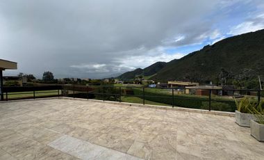 Se vende casa campestre en el exclusivo conjunto Casa de Campo, La Calera