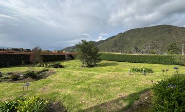 Se vende casa campestre en el exclusivo conjunto Casa de Campo, La Calera