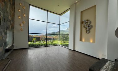 Se vende casa campestre en el exclusivo conjunto Casa de Campo, La Calera