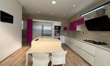 Se arrienda casa campestre en el exclusivo conjunto Casa de Campo, La Calera
