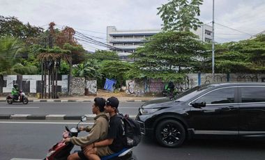 DIsewa   Tanah/kavling  Pinggir jalan TB Simatupang - jaksel