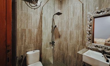 Villa Cantik 2 Bedroom Furnished Dekat Kerobokan Badung Bali