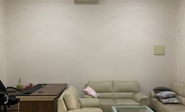 Rumah Full Furnish Di Thi Jelambar, Jakbar
