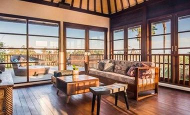 Villa Mewah View Sawah, Pool & Furnished di Kedungu Bali