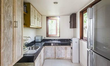 Villa Mewah View Sawah, Pool & Furnished di Kedungu Bali