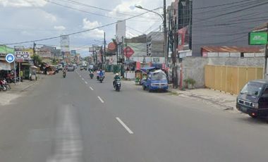 Gedung kantor 3lantai di pinggir jln raya jatiwaringin pondok gede