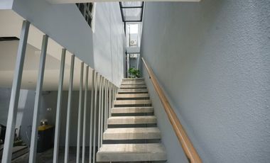 Jual Rumah AirBnb minimalis estetika di geger kalong setiabudi bandung