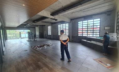 RUMAH EX KANTOR 2 LANTAI + BASEMENT EX KANTOR KEBAYORAN BARU PARKIR LU