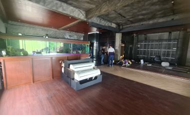 RUMAH EX KANTOR 2 LANTAI + BASEMENT EX KANTOR KEBAYORAN BARU PARKIR LU