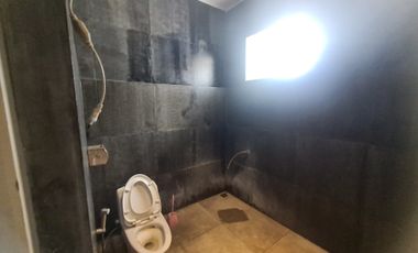 RUMAH EX KANTOR 2 LANTAI + BASEMENT EX KANTOR KEBAYORAN BARU PARKIR LU