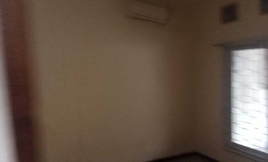 Disewakan rumah minimalis di mulyosari prima semi furnish
