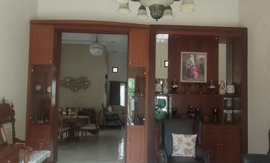 Rumah Mewah dekat Kampus harga Murah