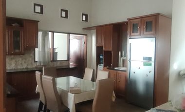 Rumah Mewah dekat Kampus harga Murah