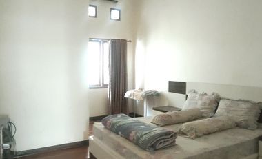 Rumah Mewah dekat Kampus harga Murah