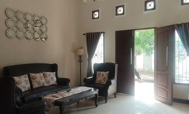 Rumah Mewah dekat Kampus harga Murah